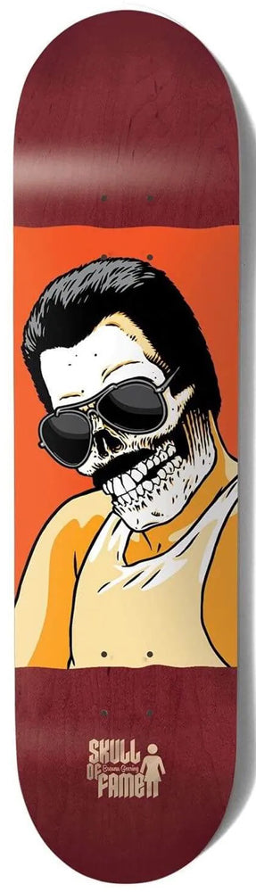 Deck Girl Geering Skull Of Fame